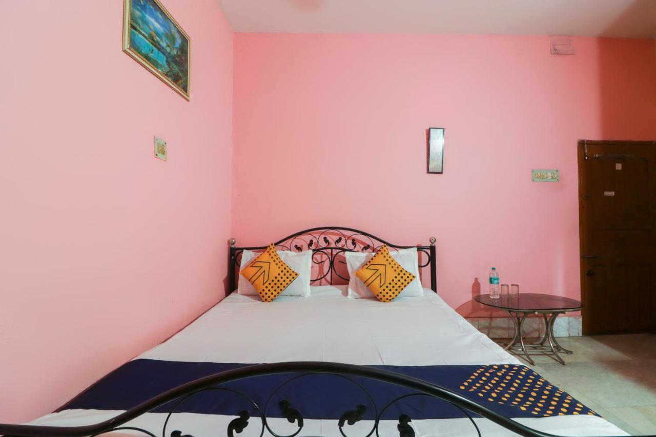 Spot On 49584 Asmi Hotel Hugli-Chinsurah Exterior foto